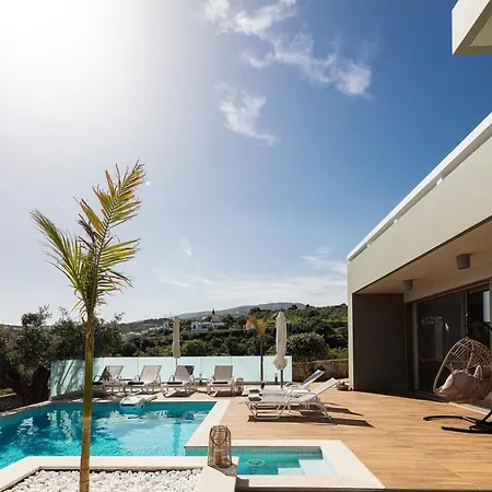 Willa Rizes Villa, Jacuzzi & Pool Amid Olive Trees *