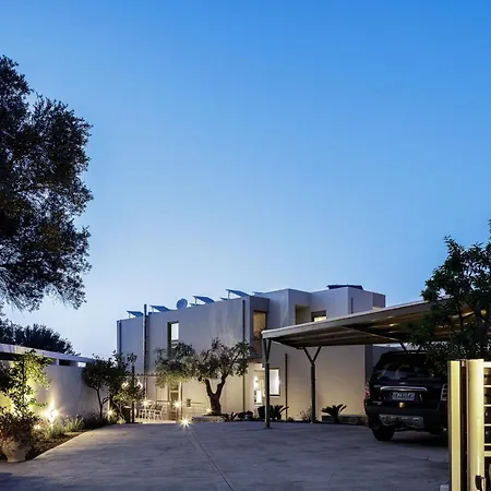 Rizes Villa, Jacuzzi & Pool Amid Olive Trees 别墅 *