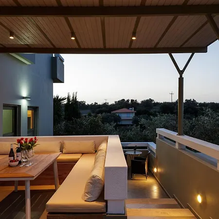 Rizes Villa, Jacuzzi & Pool Amid Olive Trees